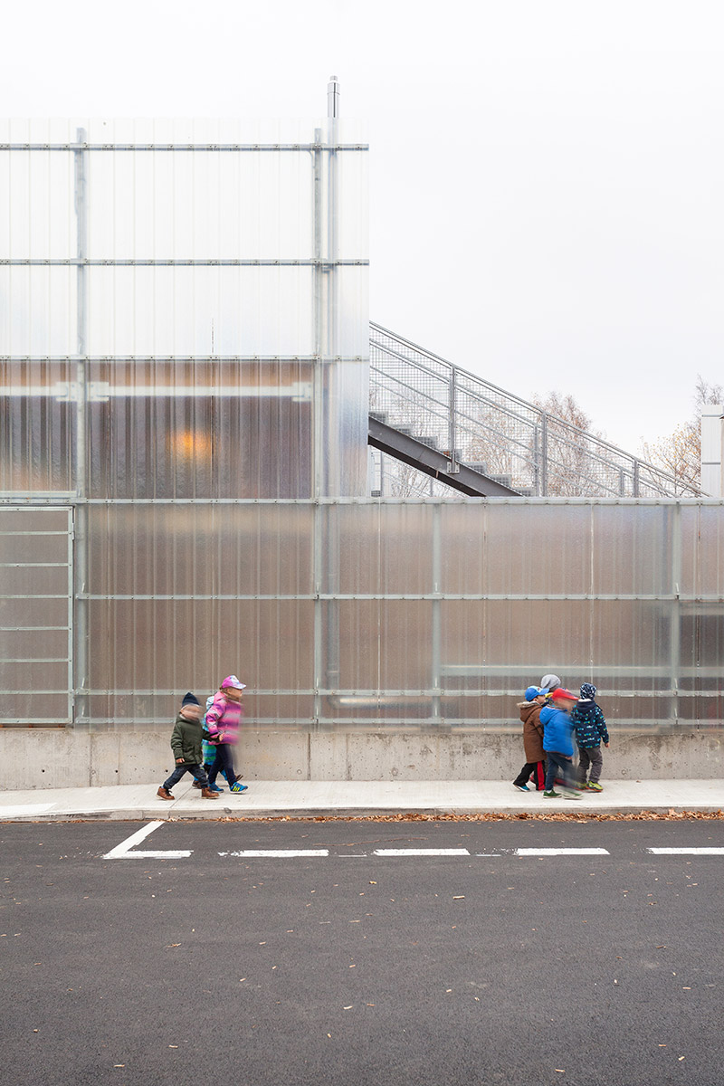 Stolin-Architects-Kindergarden—photo-Alex-shoots-buildings-s2-17