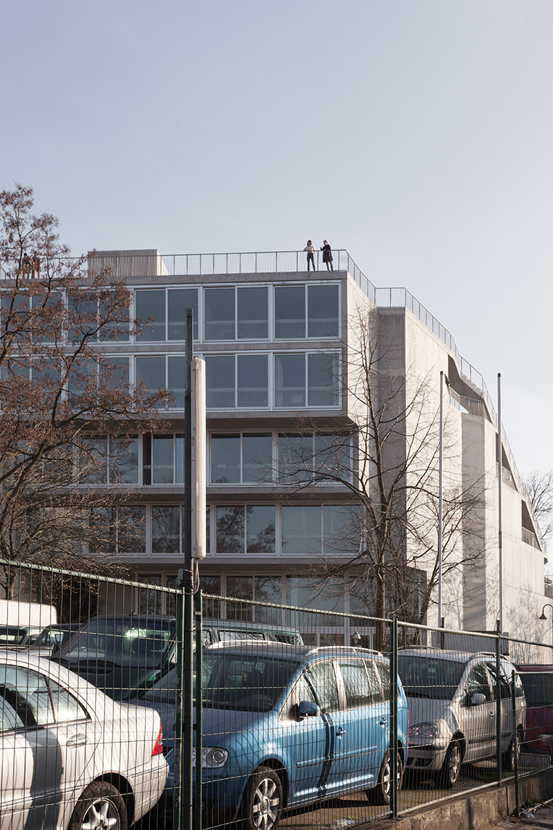 Terrassenhaus-Berlin—brandlhuber-+-emde-burlon-+-muck-petzet–alex-shoots-buildings–1