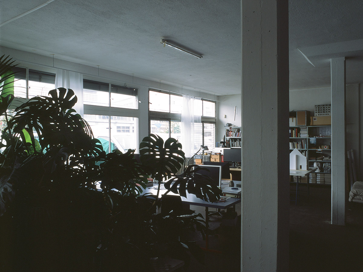 img-(1-von-2)