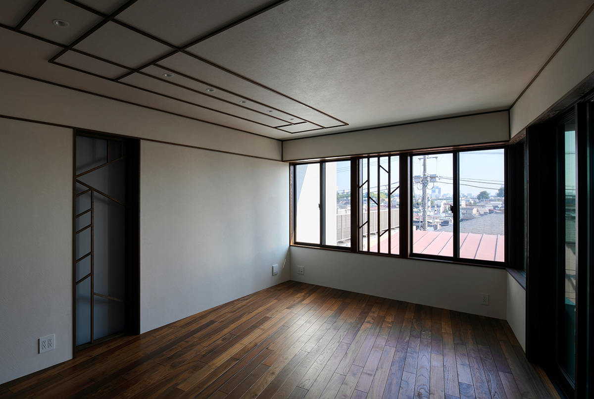 F_Mother’s-residence