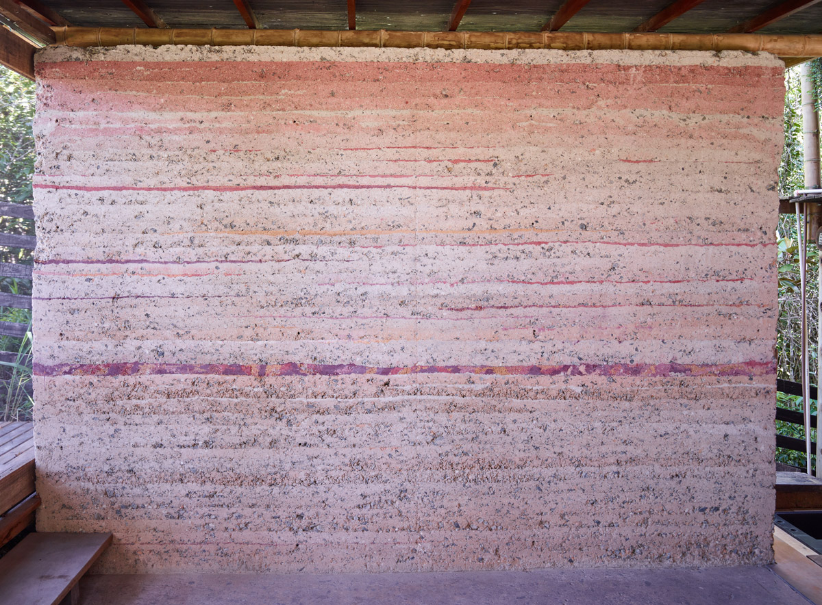 Claya_Load-bearing-rammed-earth-in-Brasil_Credits-Luis-Casanova-Sorolla